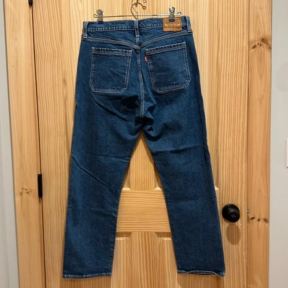Levi’s Wedgie Straight Jeans - Picture 8 of 13